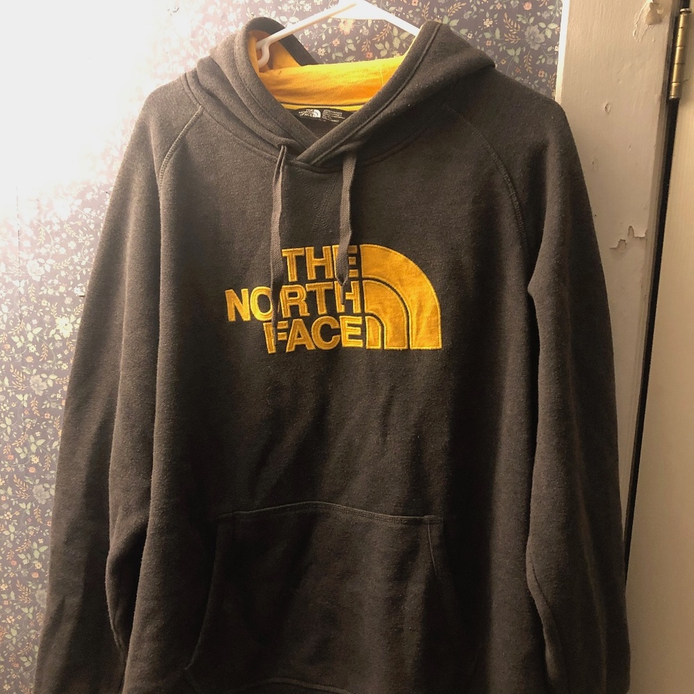 Men's NorthFace Pullover Hoodie